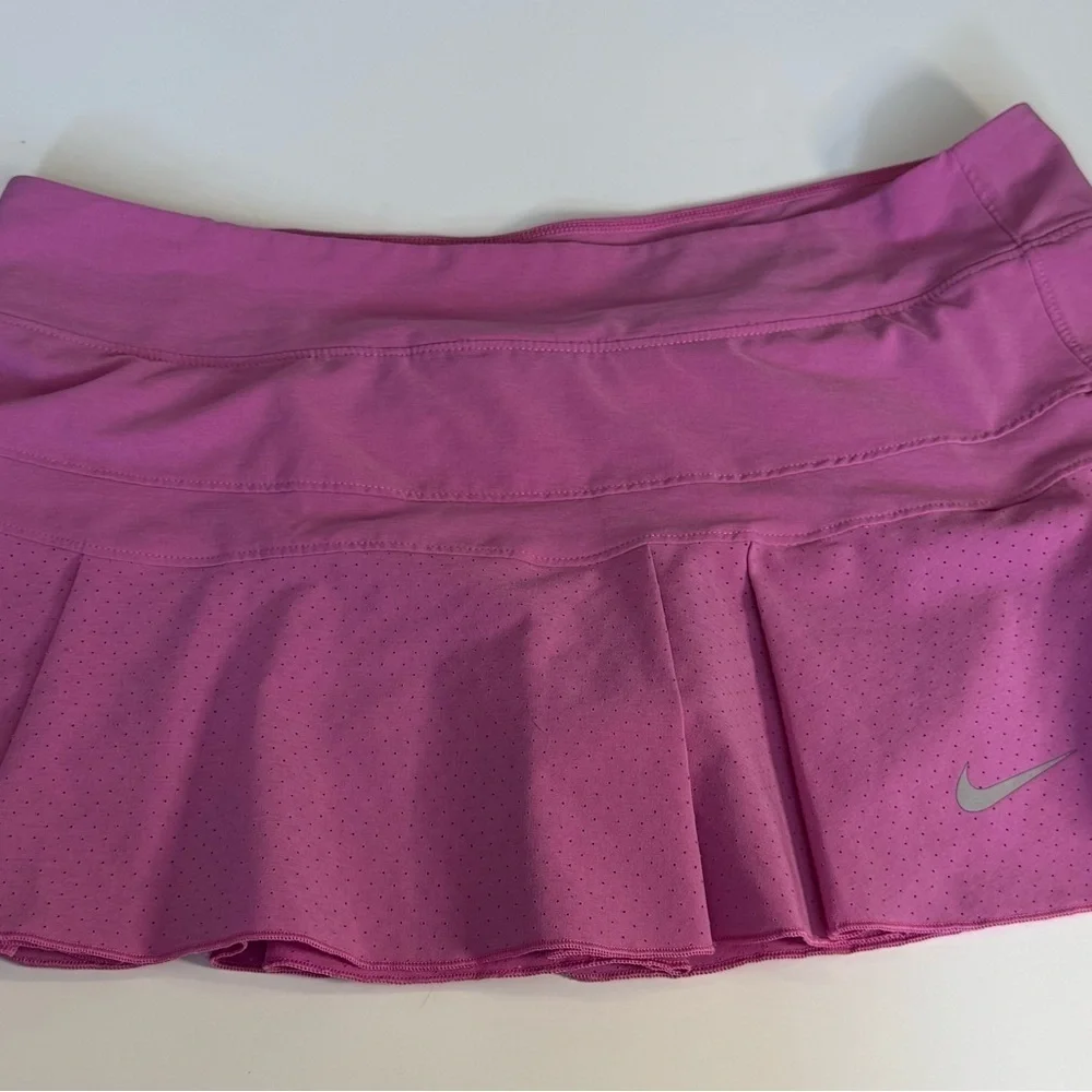 Nike pink skirt with shorts L